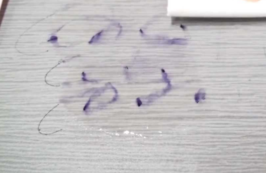 ボールペン消す方法 木やプラスチック 壁 床 机 の落書きに 最新 気になる話題